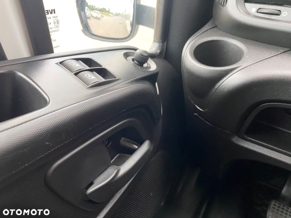 Iveco Daily 35.140 Pojazd Specjalny Pomoc Drogowa - 35