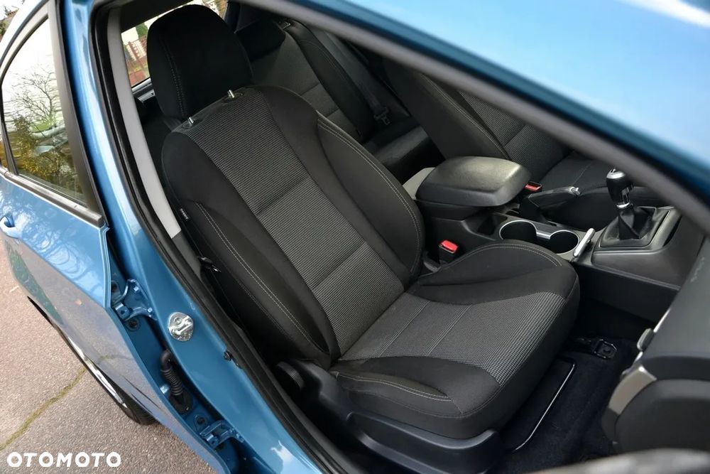 Hyundai i30 1.6 Comfort - 21