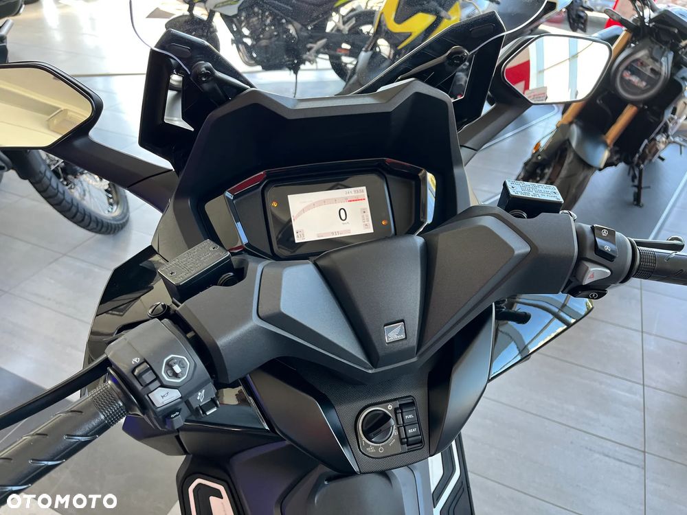 Honda NSS - 15