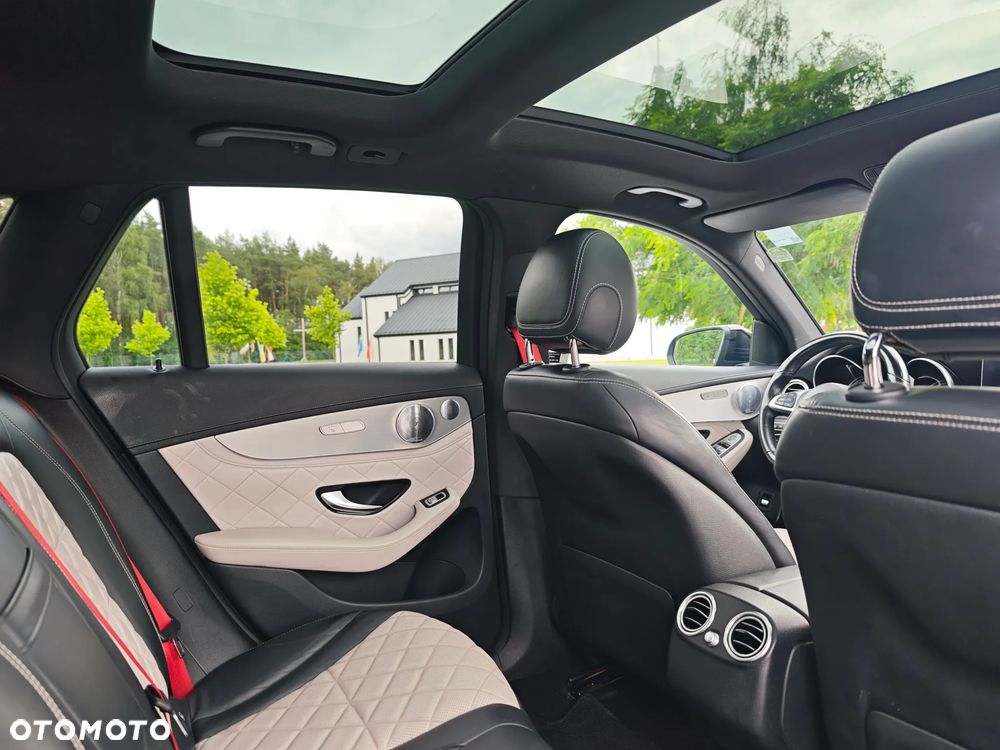 Mercedes-Benz GLC - 30