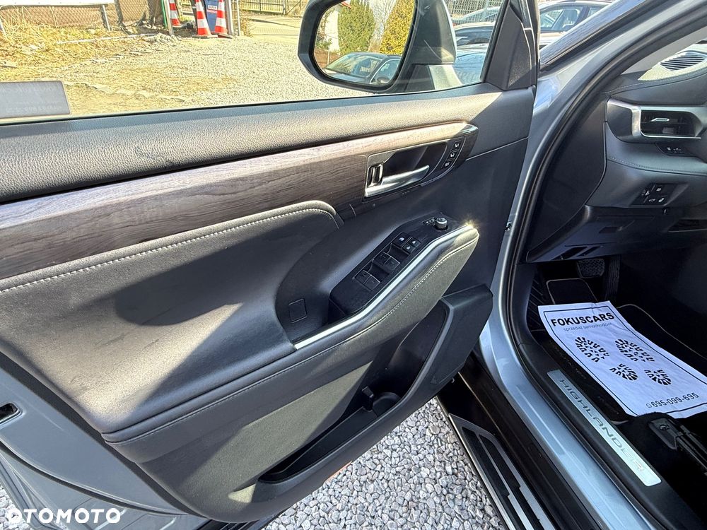 Toyota Highlander 2.5 Hybrid Prestige - 17