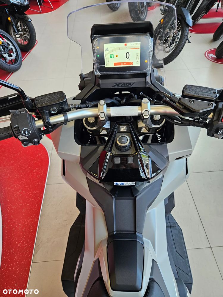 Honda X-ADV - 11