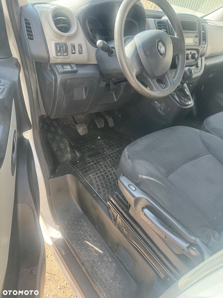 Renault Trafic - 13