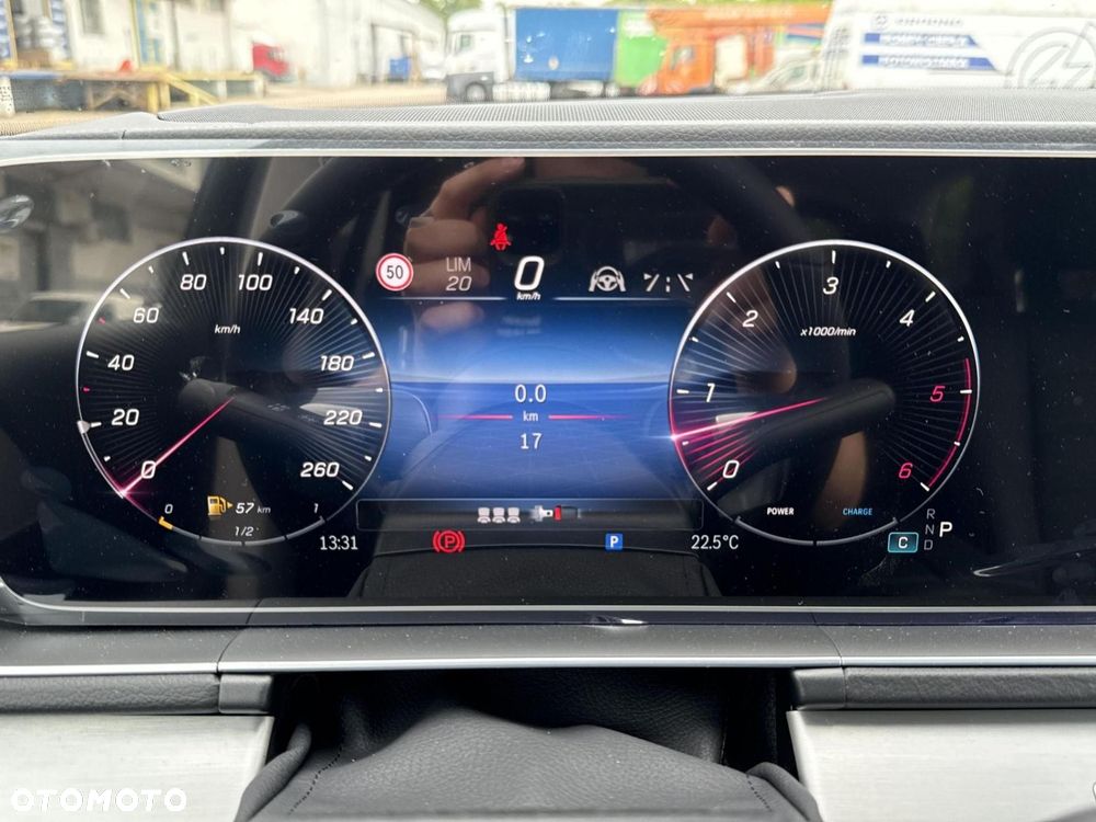 Mercedes-Benz GLE - 28