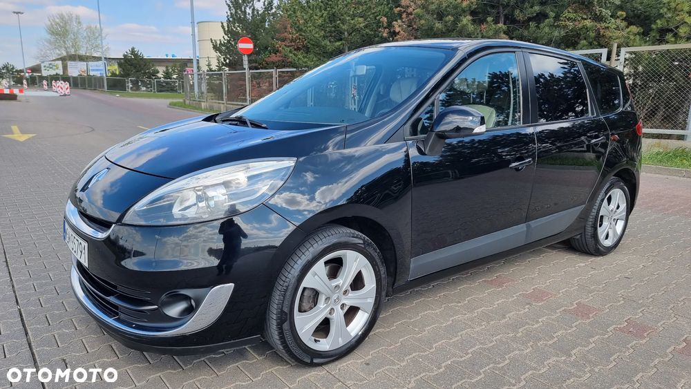 Renault Grand Scenic - 18