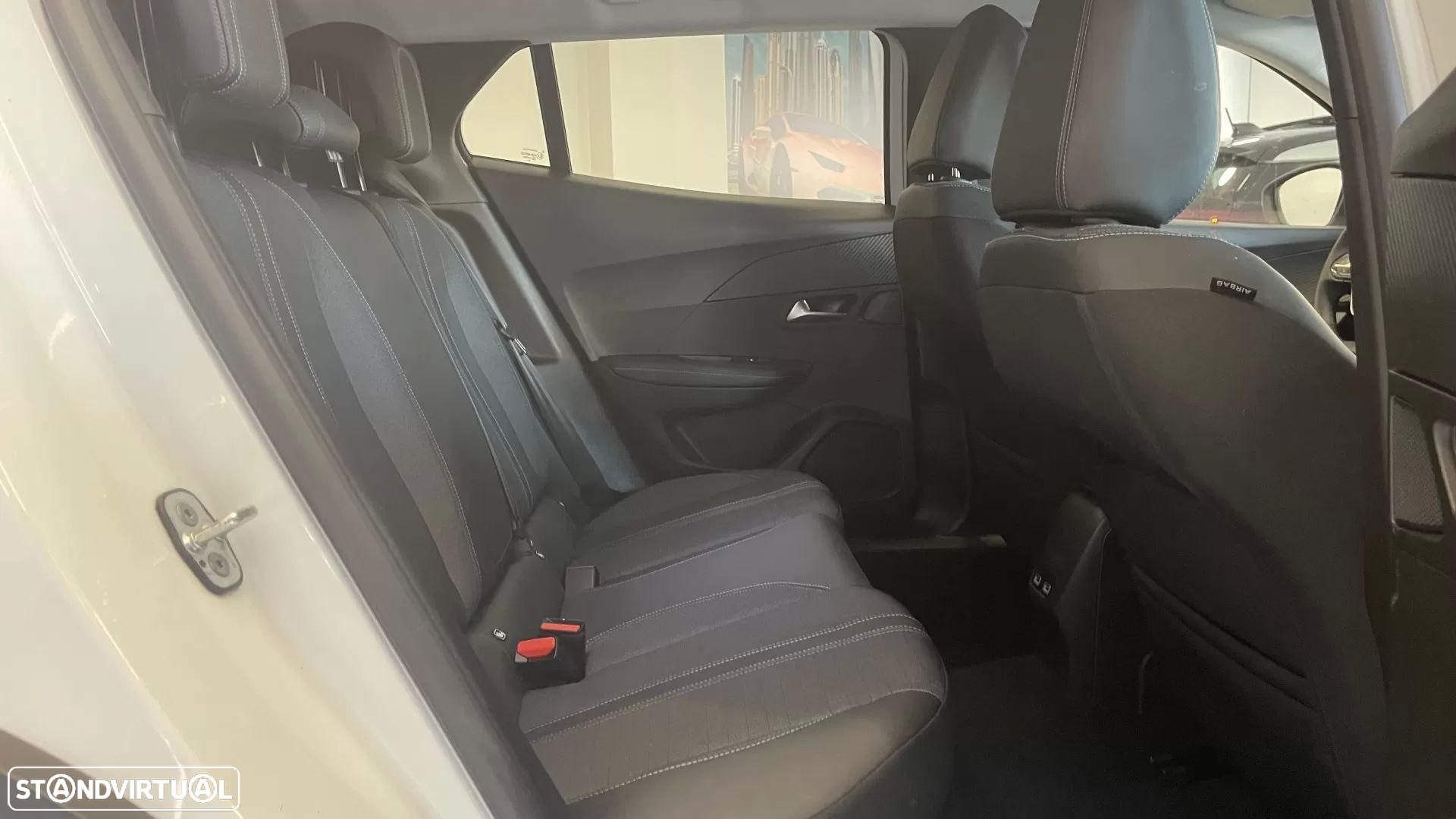 Peugeot 2008 1.2 PureTech Allure EAT8 - 18