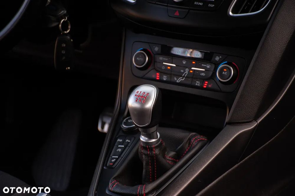 Ford Focus - 14