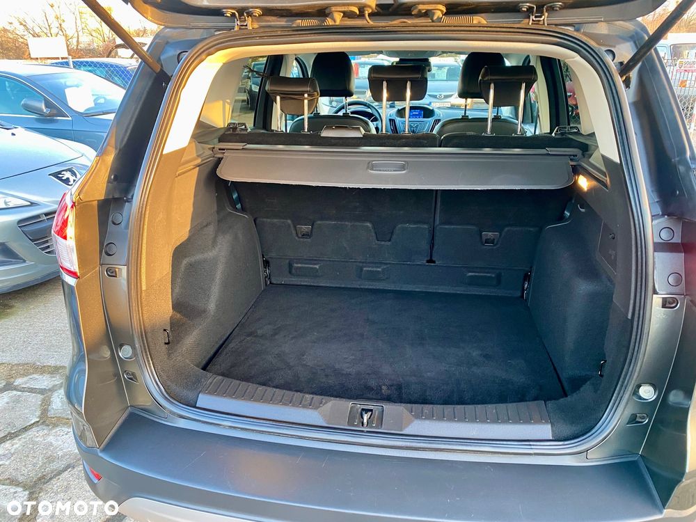 Ford Kuga 1.5 EcoBoost 2x4 Titanium - 13