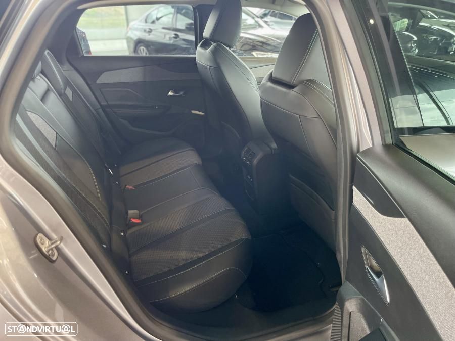 Peugeot 308 SW 1.2 PureTech Allure - 26