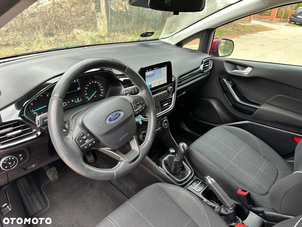 Ford Fiesta 1.1 S&S TITANIUM - 18