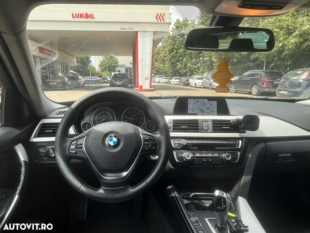 BMW Seria 3 320d Aut. Advantage - 19