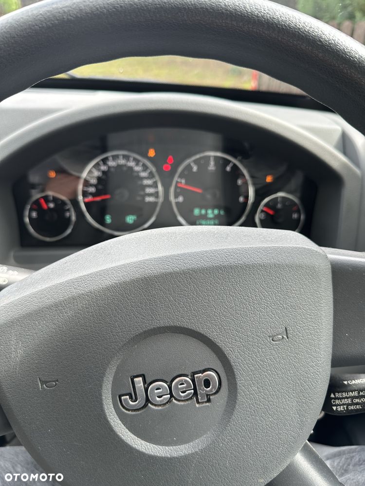 Jeep Cherokee - 7