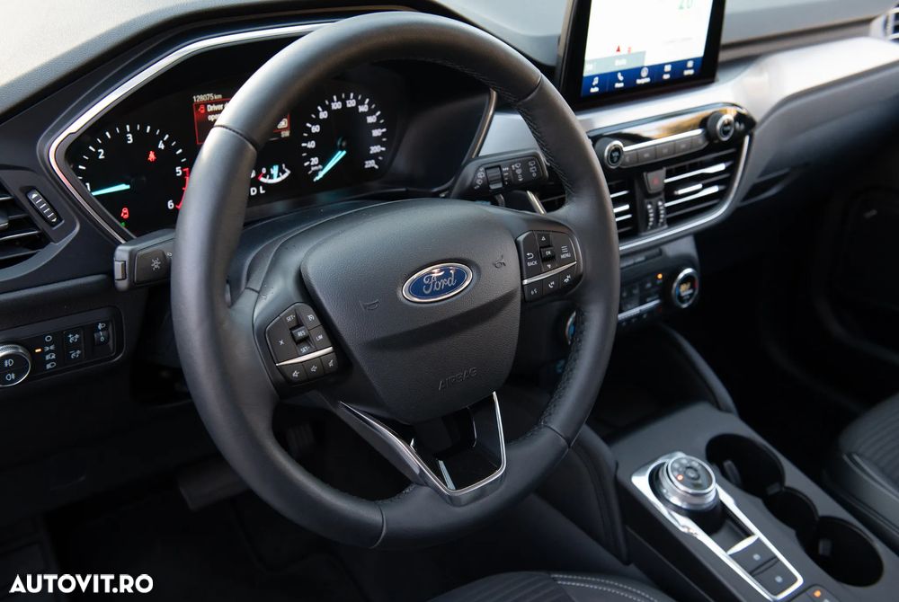 Ford Kuga - 29