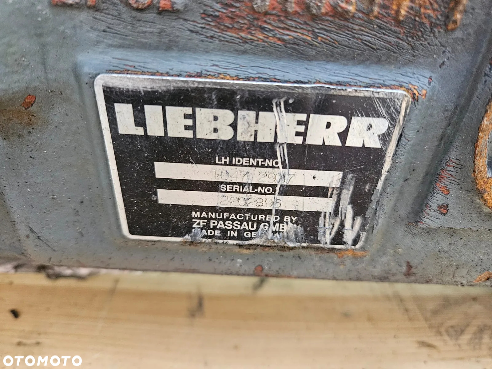 Most napędowy ZF 4472448083 B Liebherr A 900 C - 5