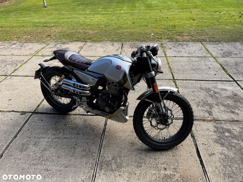Mondial HPS 125 - 1