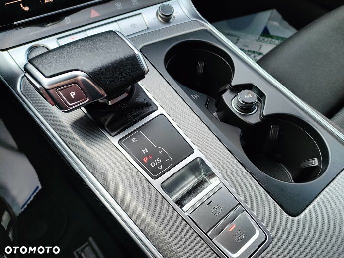 Audi A6 Avant 40 TDI S tronic - 29