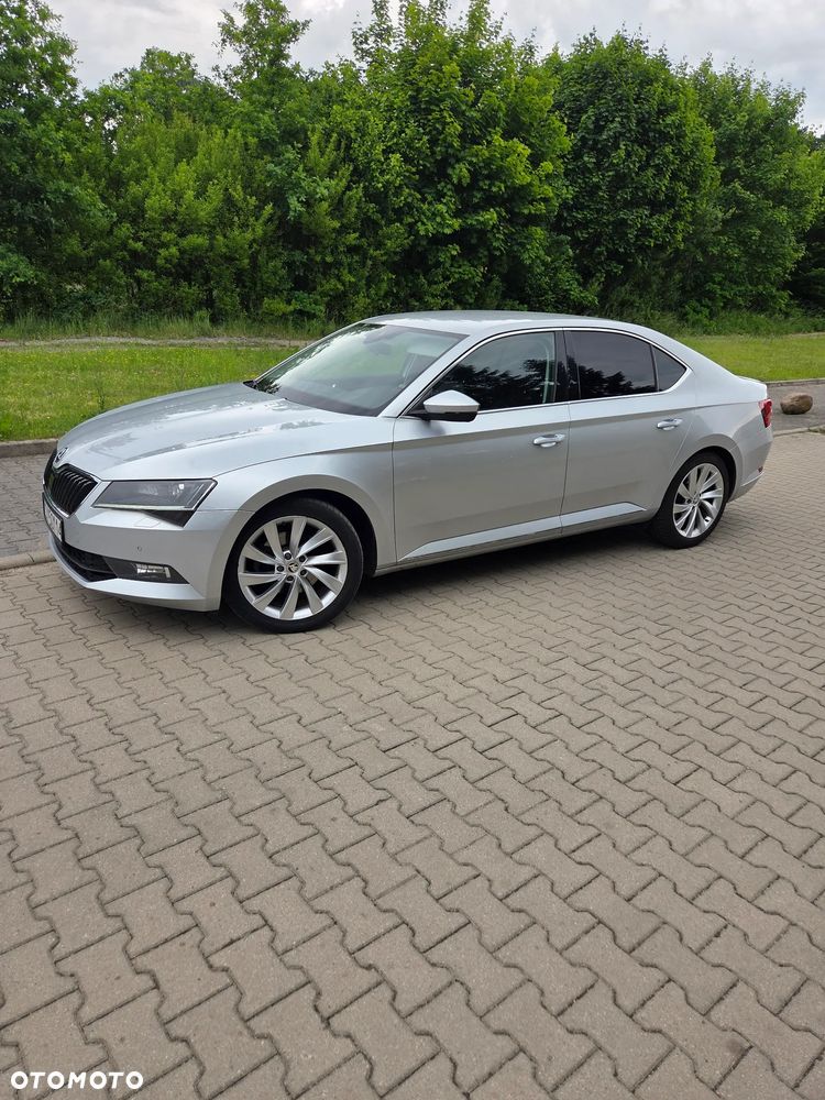 Skoda Superb 2.0 TDI SCR 4x4 Style DSG - 1