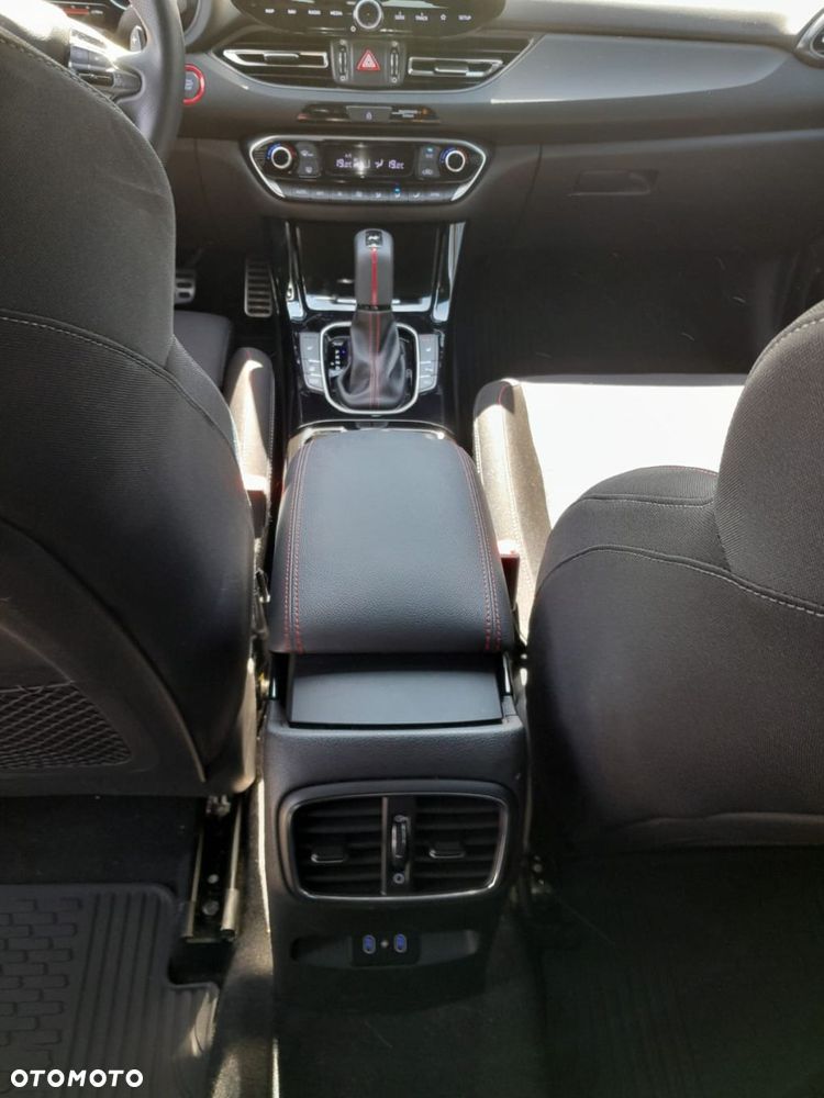 Hyundai i30 1.5 T-GDI 48V Modern DCT - 26