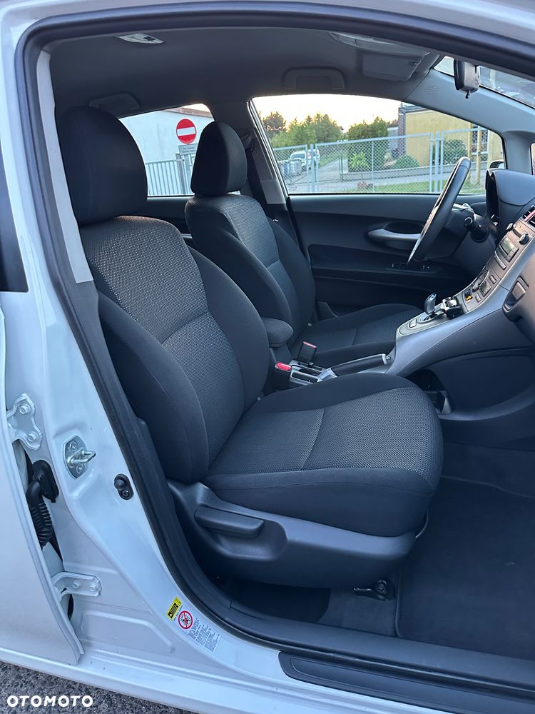 Toyota Auris Hybrid 135 Prestige - 22
