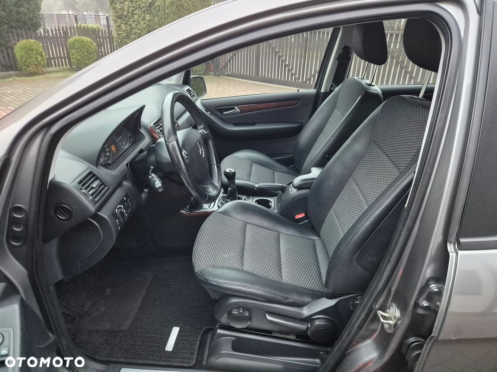 Mercedes-Benz Klasa A 150 BlueEFFICIENCY Elegance - 15