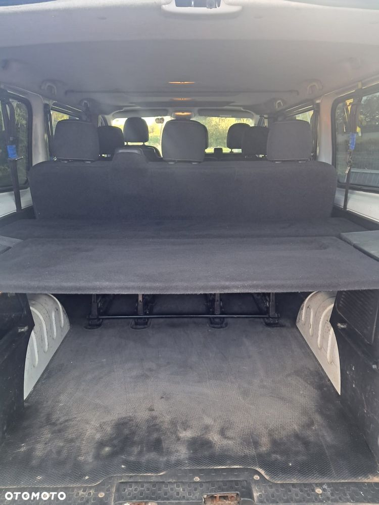 Renault Trafic - 18