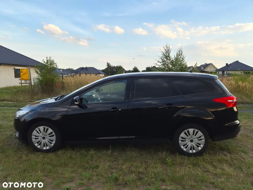 Ford Focus 1.5 TDCi DPF Start-Stopp-System Business - 4