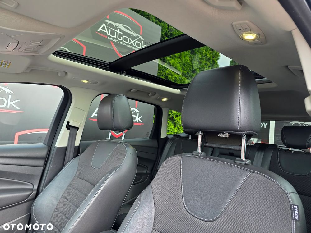Ford Kuga 2.0 TDCi 2x4 Titanium - 17