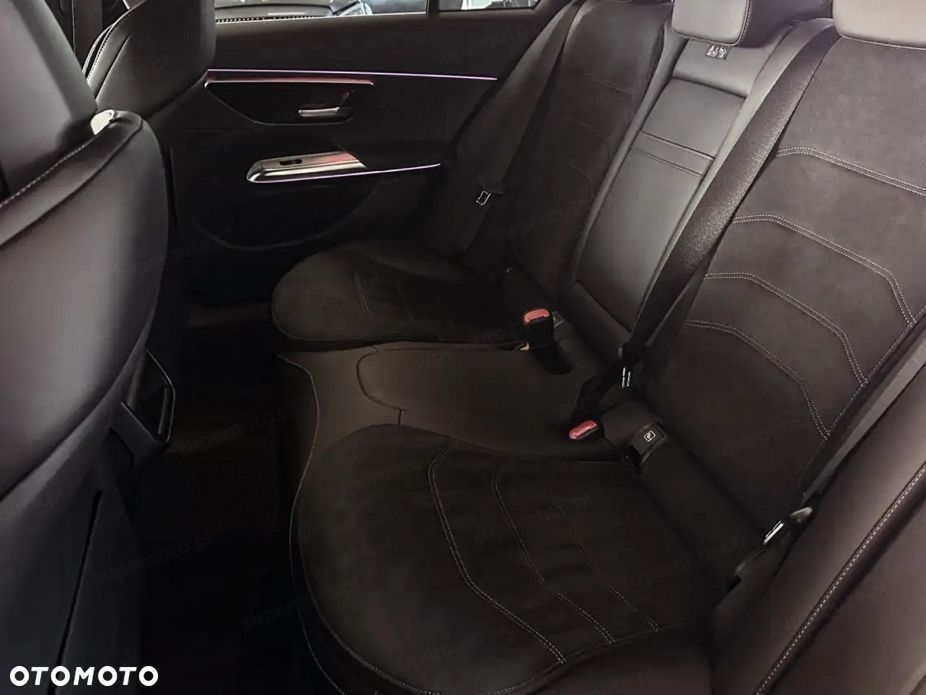 Mercedes-Benz Klasa E 220 d mHEV 4-Matic AMG 9G-Tronic - 14