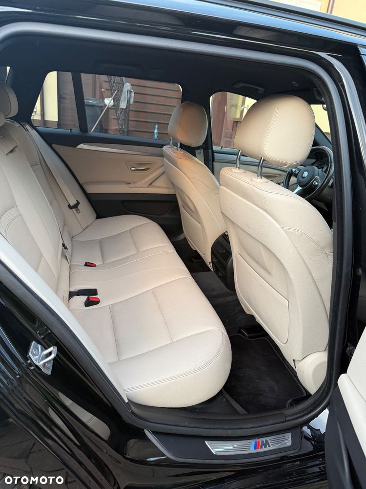 BMW Seria 5 520d Touring M Sport Edition - 23