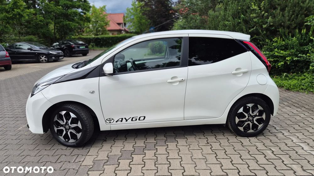 Toyota Aygo x-clusiv - 2