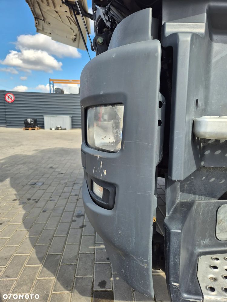 ZDERZAK OKULAR LAMPY REFLEKTORA LEWY MAN TGM EURO 6 KOŁA 22,5 - 2