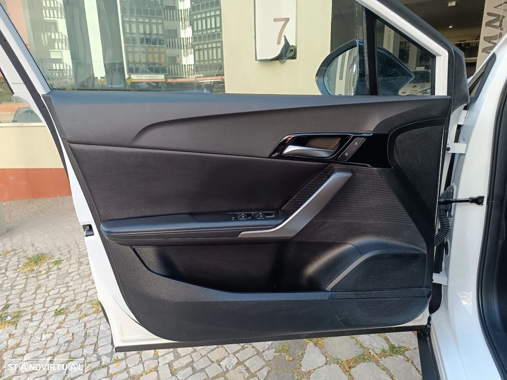 MG MG4 51 kWh Standard - 12