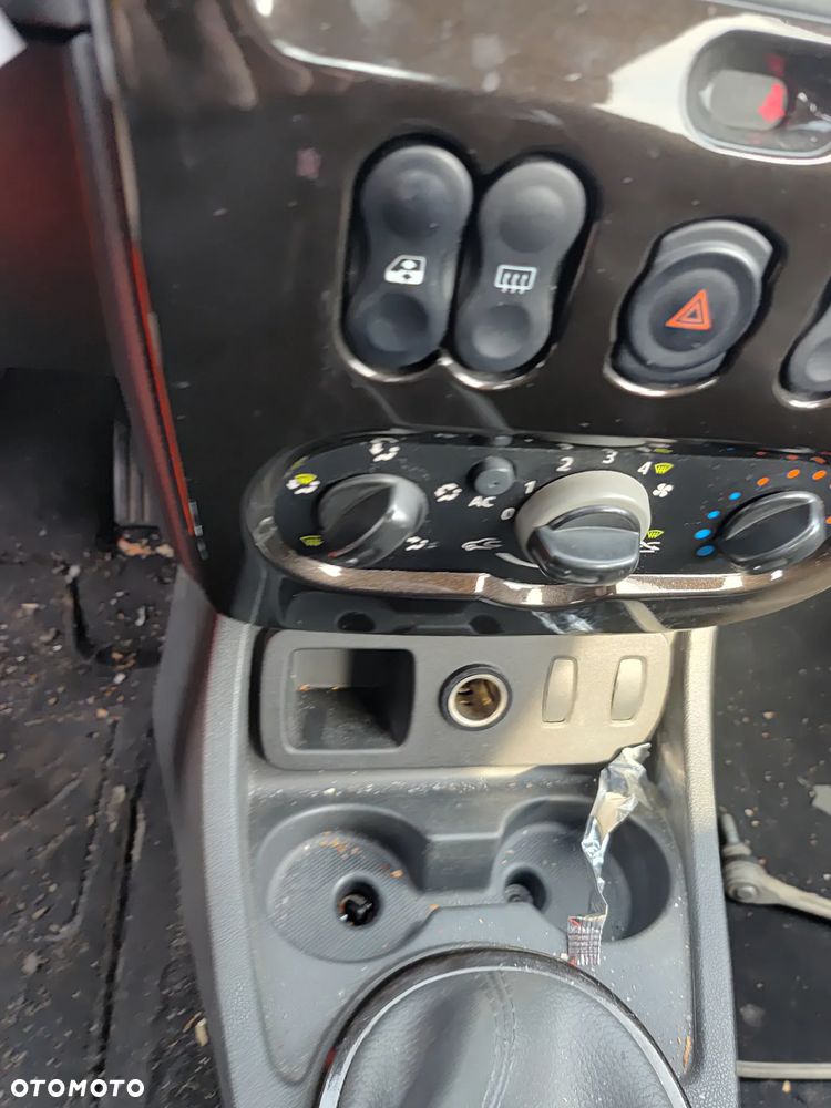 Dacia Duster 1.5 dCi Celebration - 20