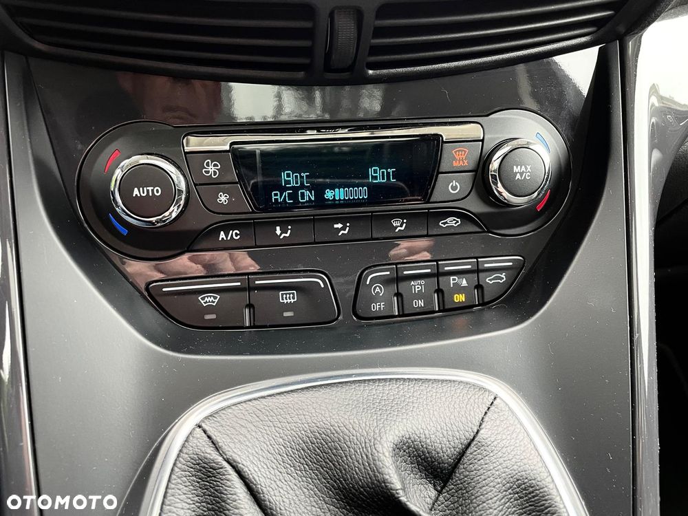 Ford Kuga 1.6 EcoBoost 2x4 SYNC - 19