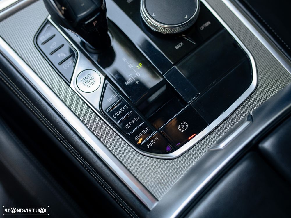 BMW 840 d xDrive Pack M - 33