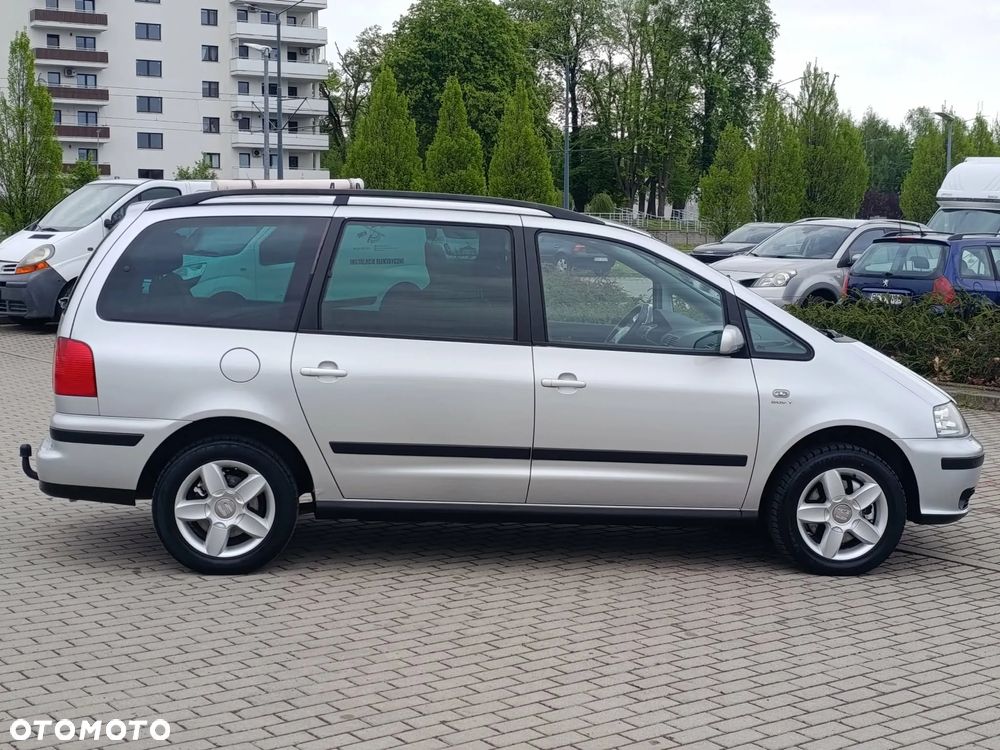 Seat Alhambra 1.8 20V Turbo Signo - 2