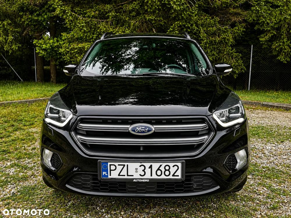 Ford Kuga 1.5 EcoBoost 2x4 ST-Line - 2