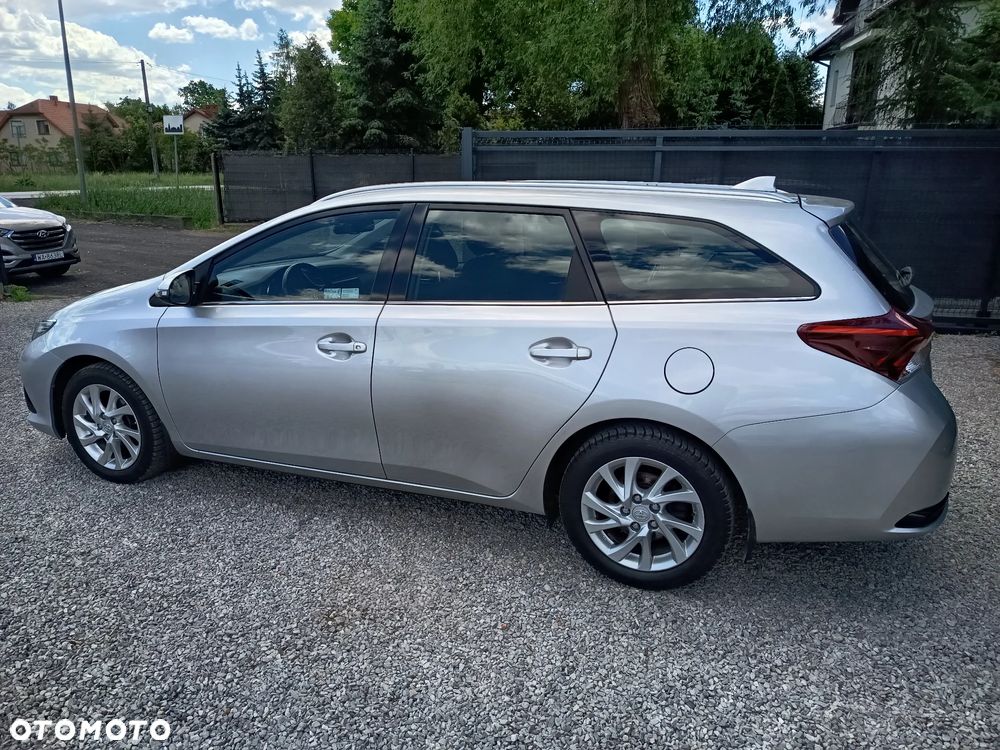Toyota Auris 1.6 Dynamic - 8