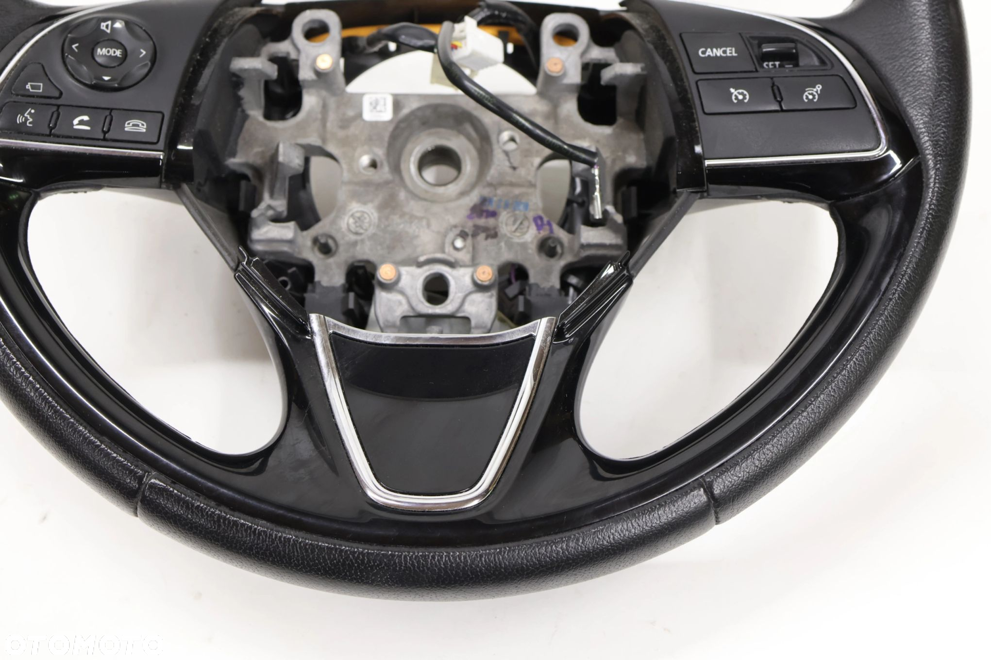 Mitsubishi Eclipse Cross kierownica 4400A874 - 3
