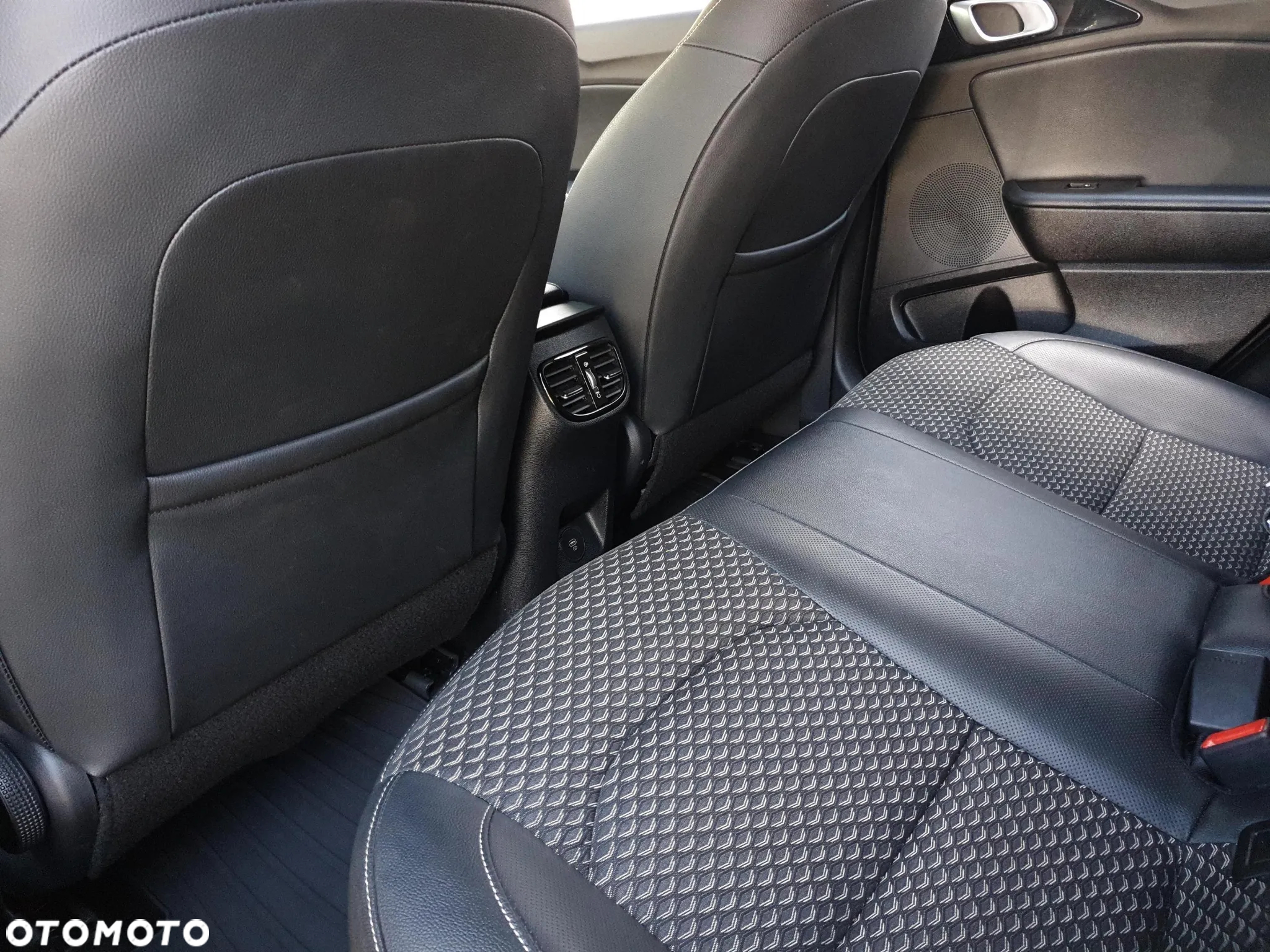 Kia Ceed 1.5 T-GDI L DCT - 26
