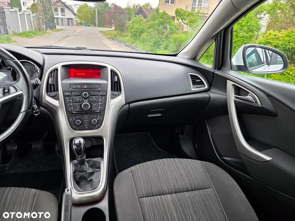 Opel Astra 1.4 Start - 11
