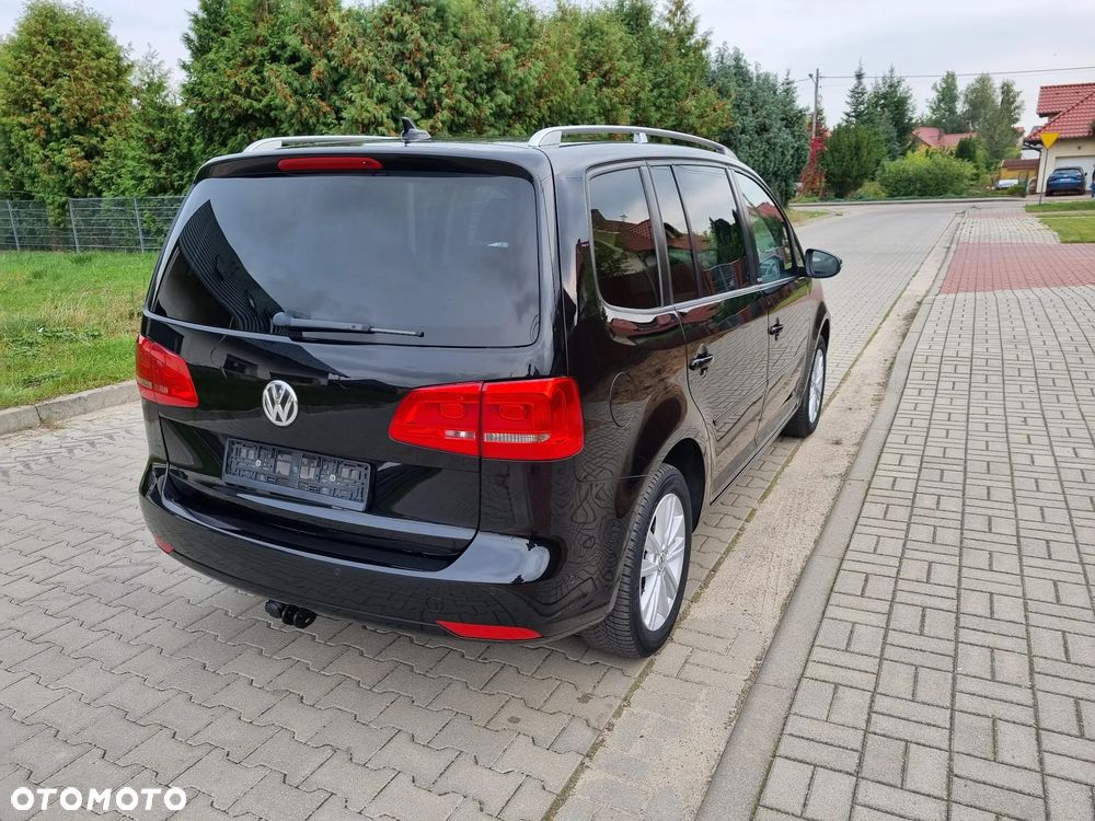 Volkswagen Touran 2.0 TDI DPF DSG STYLE - 5