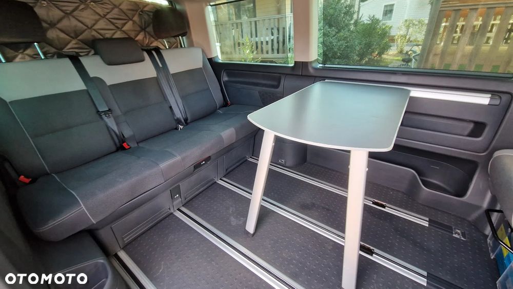 Volkswagen Multivan - 15