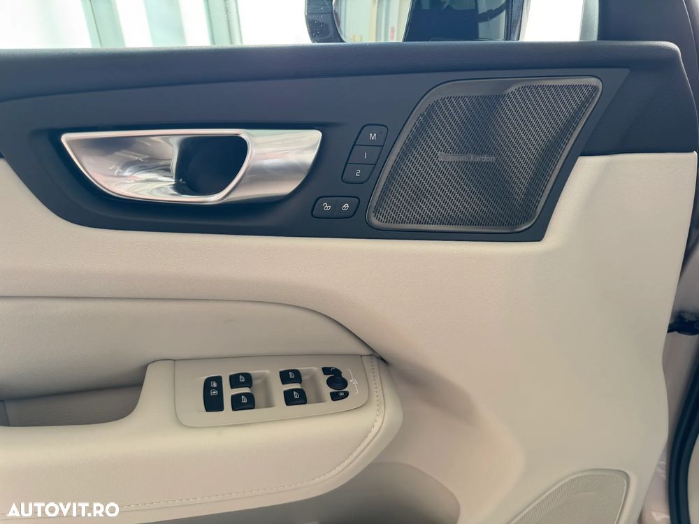 Volvo XC 60 Recharge T6 Twin Engine eAWD Inscription Expression - 19