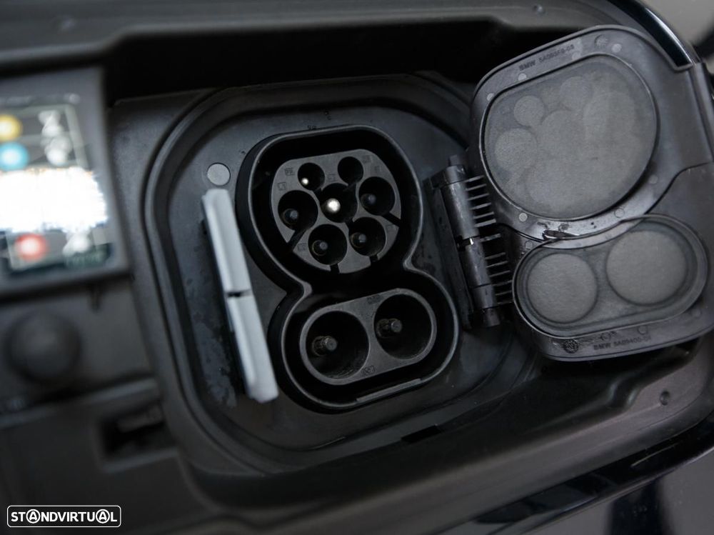 BMW iX3 Inspiring - 16