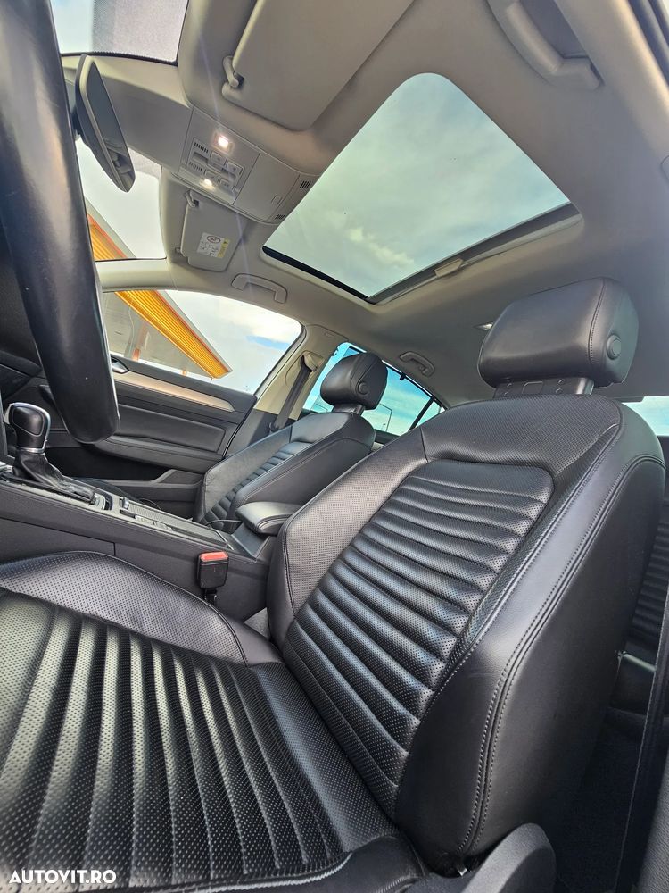 Volkswagen Passat 2.0 TDI DSG 4Motion Highline - 18