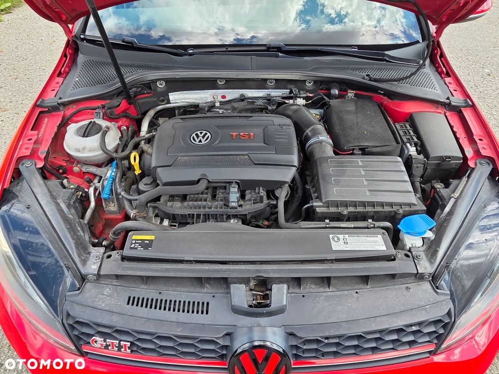 Volkswagen Golf GTI (BlueMotion Technology) DSG - 12