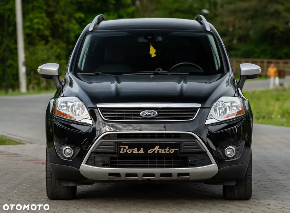 Ford Kuga 2.0 TDCi 2x4 Titanium - 4