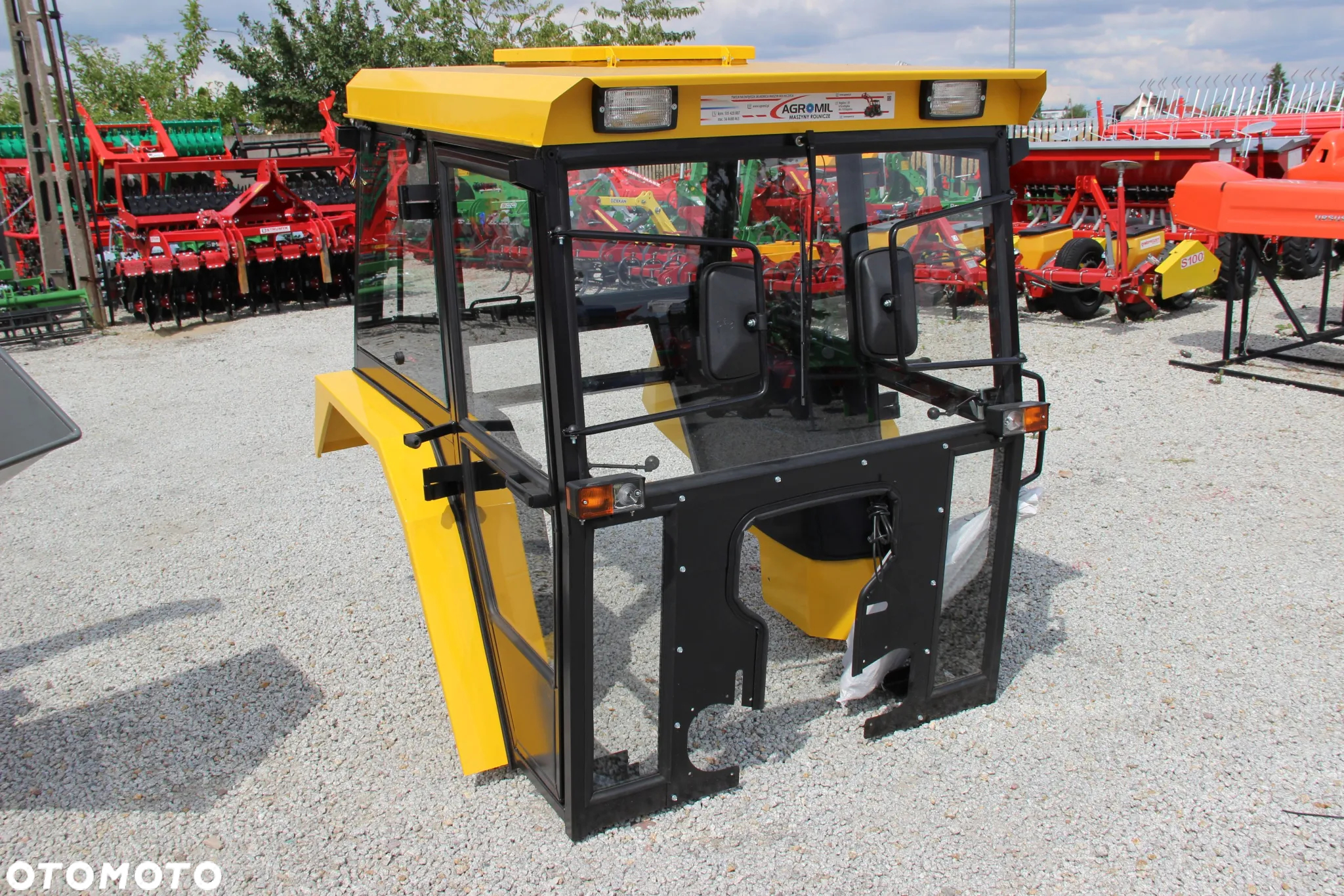Kabina ciągnikowa do ciągnika D LUX Ursus C330 C-330 kabiny żółta - 2