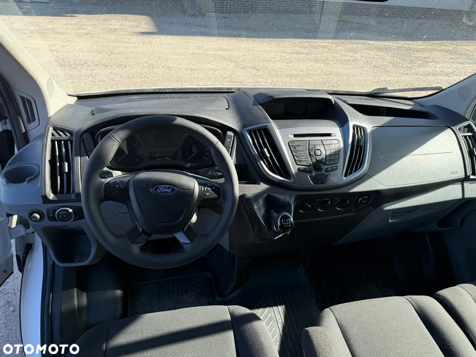 Ford TRANSIT - 12